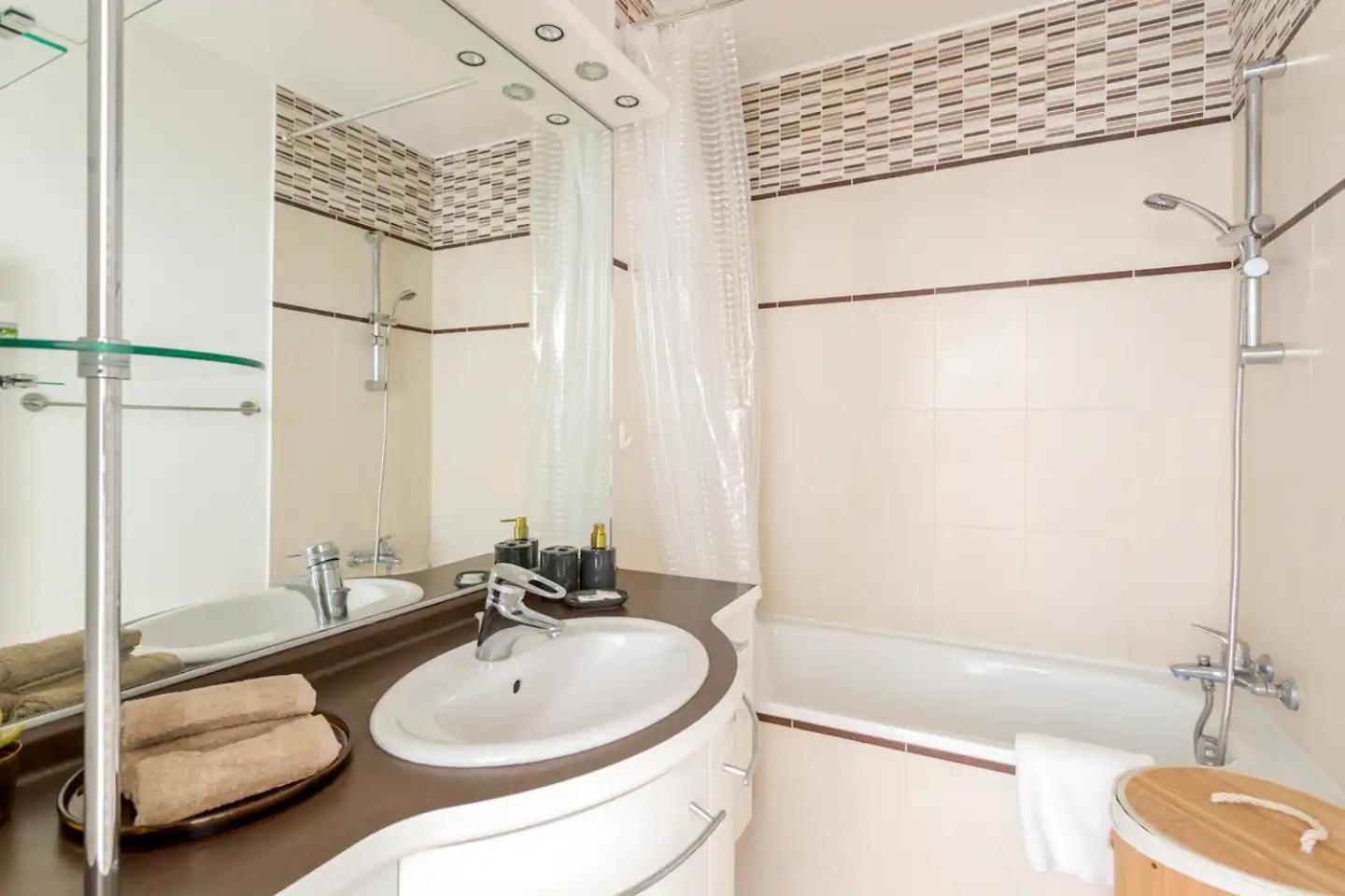8P - 3Br Le Marais Spacious - Central - Historic Apt París Exterior foto